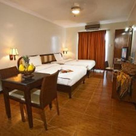 Egi Resort & Hotel Lapu-Lapu City Exterior foto