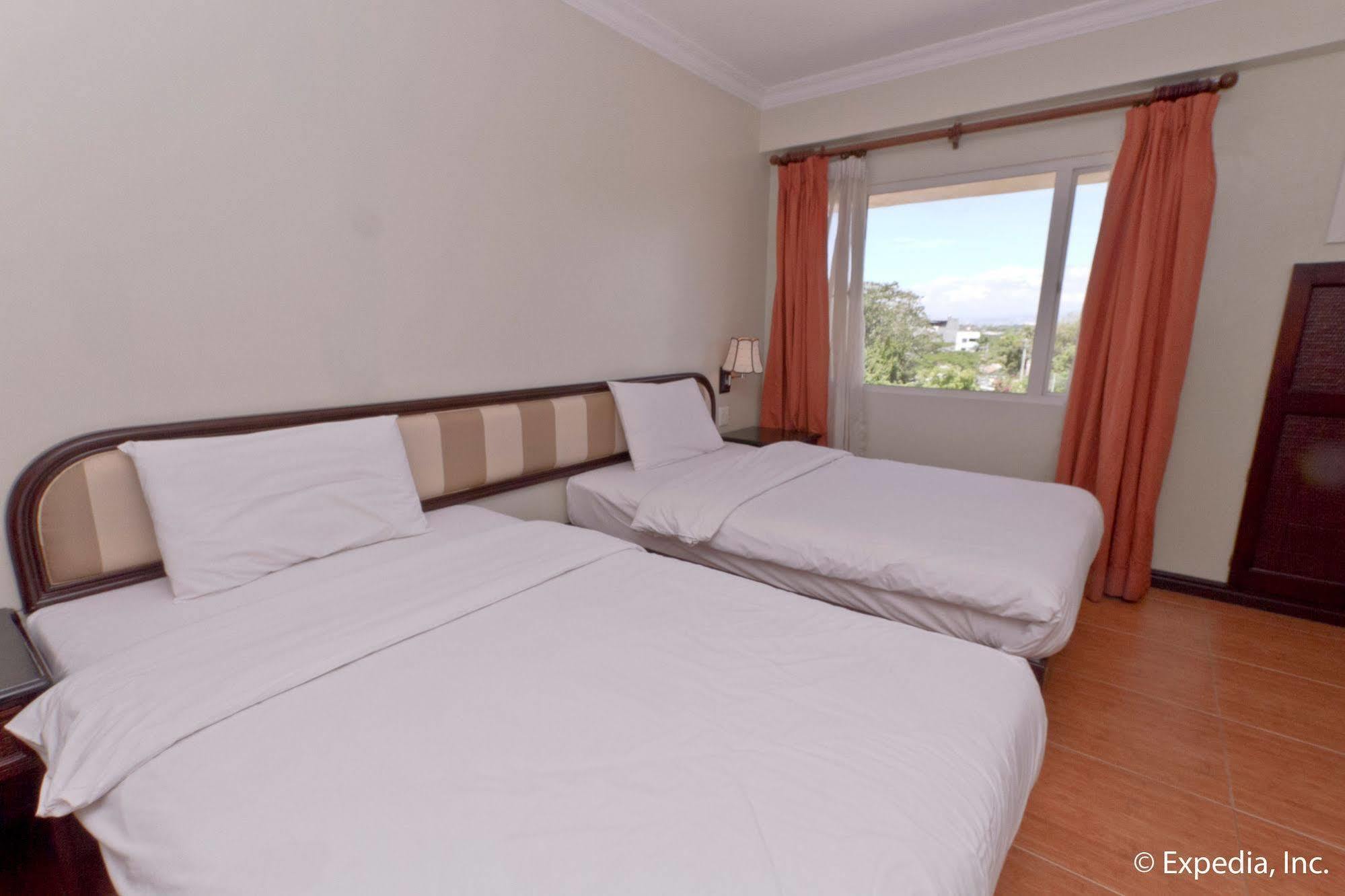 Egi Resort & Hotel Lapu-Lapu City Exterior foto