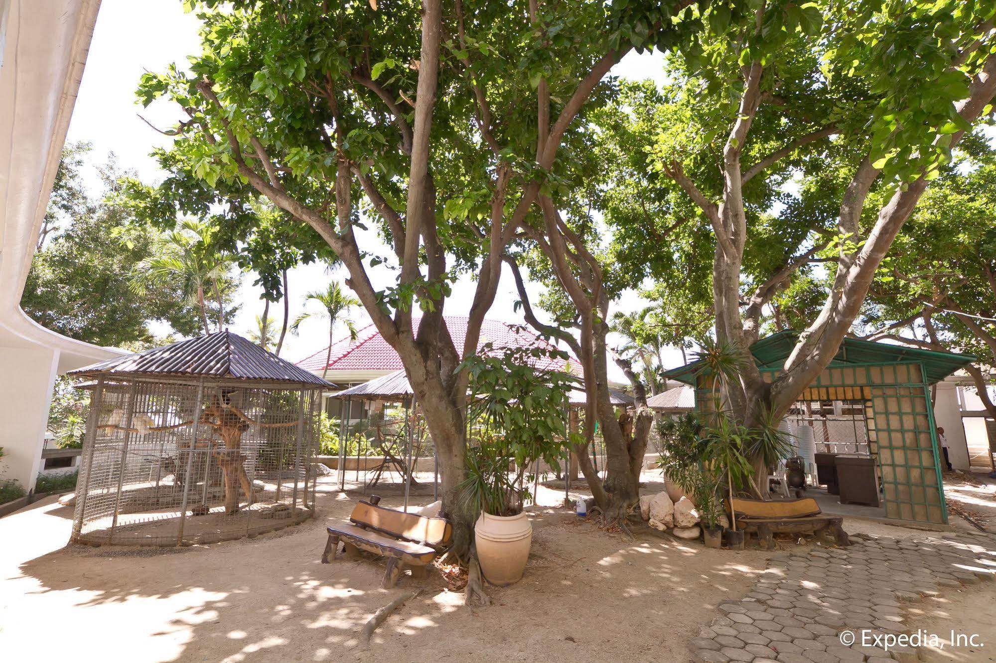 Egi Resort & Hotel Lapu-Lapu City Exterior foto