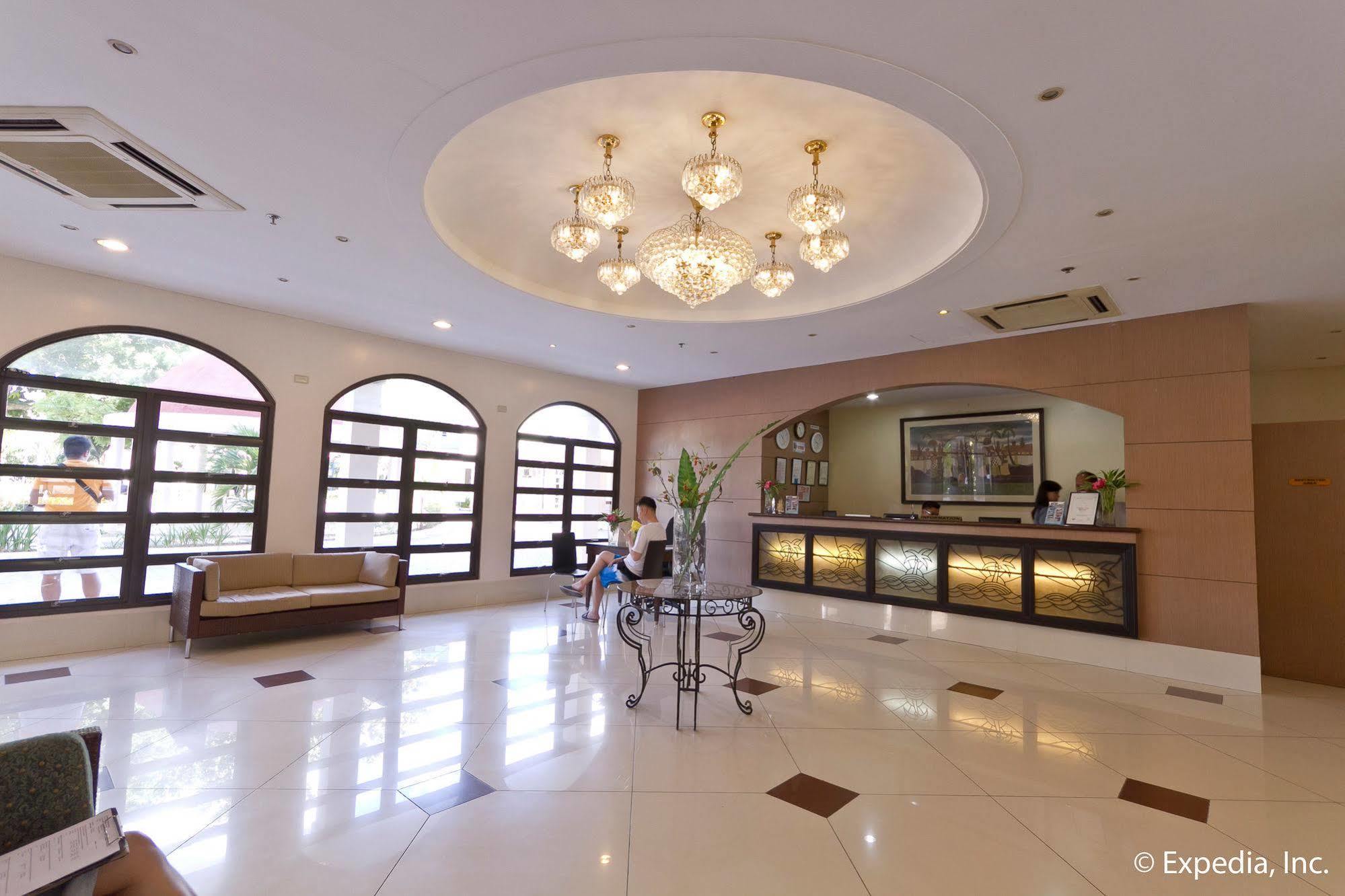 Egi Resort & Hotel Lapu-Lapu City Exterior foto